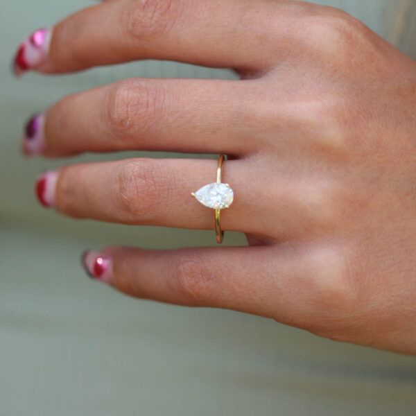 3 Claw Pear Moissanite Solitaire Engagement Ring
