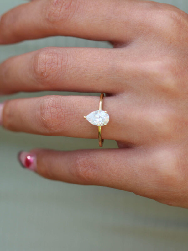 3 Claw Pear Moissanite Solitaire Engagement Ring