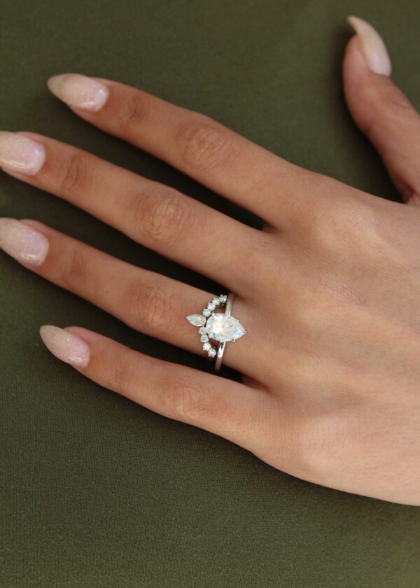 2.5ct Pear Wedding Ring Set - Image 2