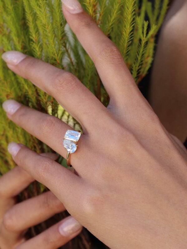 Toi et Moi Emerald And Pear Moissanite Engagement Ring