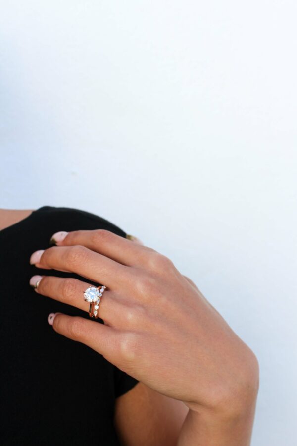 Round And Marquise Moissanite Wedding Ring Set - Image 3