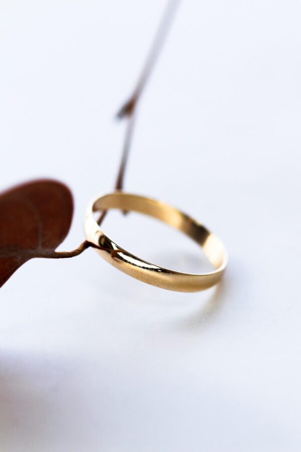 3mm Mens Gold Wedding Band - Comfort fit - Image 2