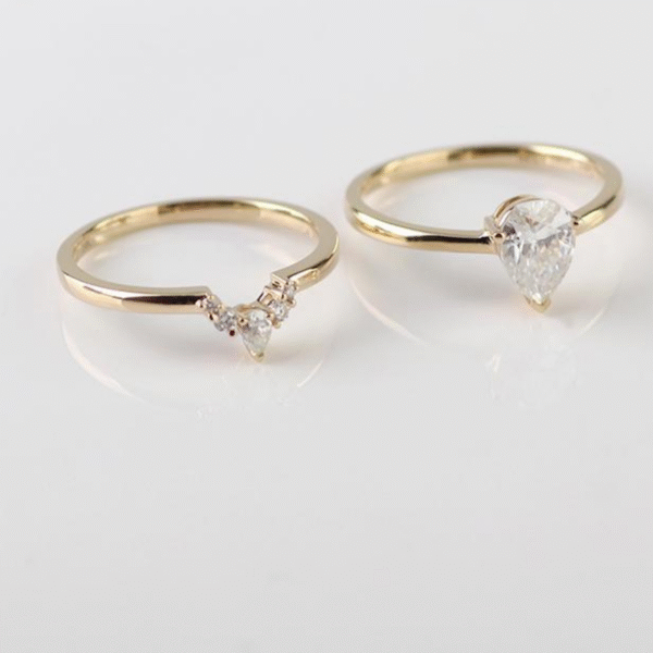 Pear Moissanite Wedding Ring Set - Image 6