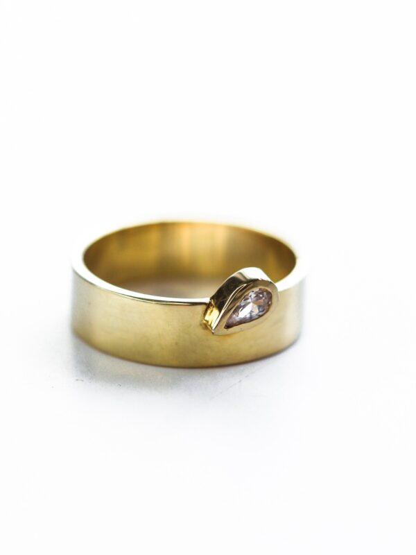 Gold Broad Bar Pear Ring