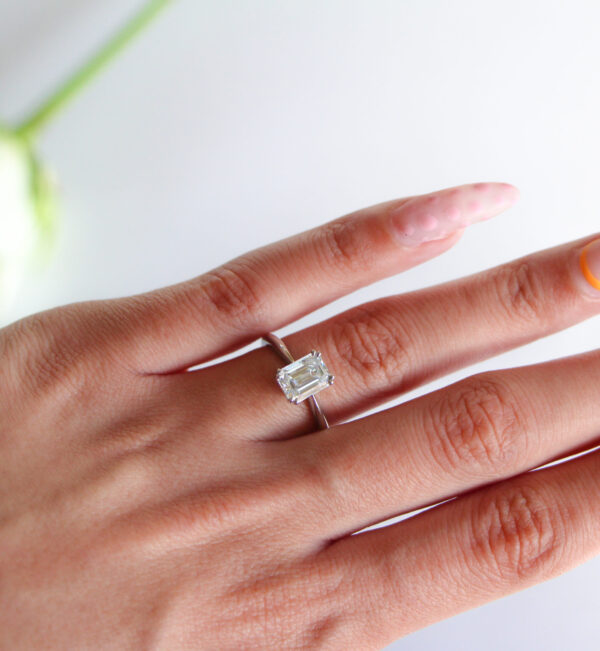 Double Claw Emerald Moissanite Solitaire Engagement Ring