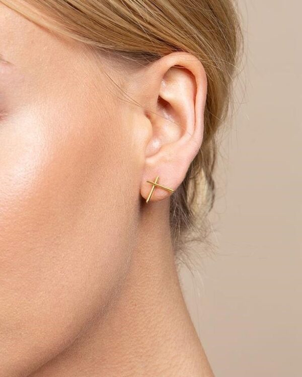 Gold Criss Cross Earrings