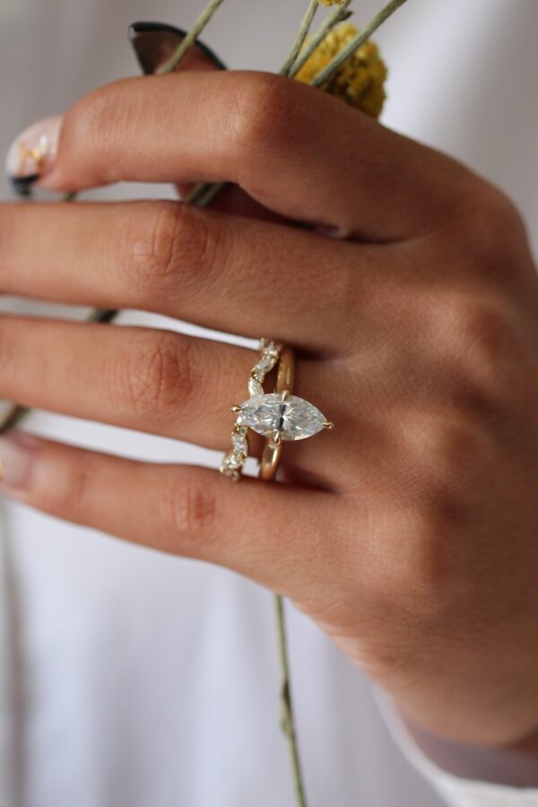 Marquise Wedding Ring Set