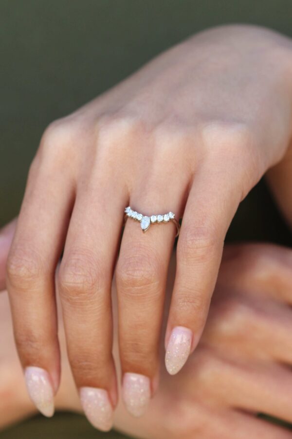Moissanite Crown Wedding Ring - Image 3