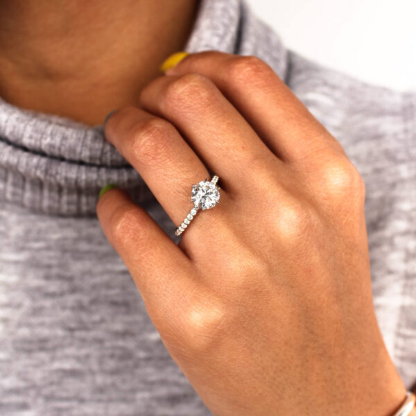 6 Claw Round Moissanite Pavè Engagement Ring