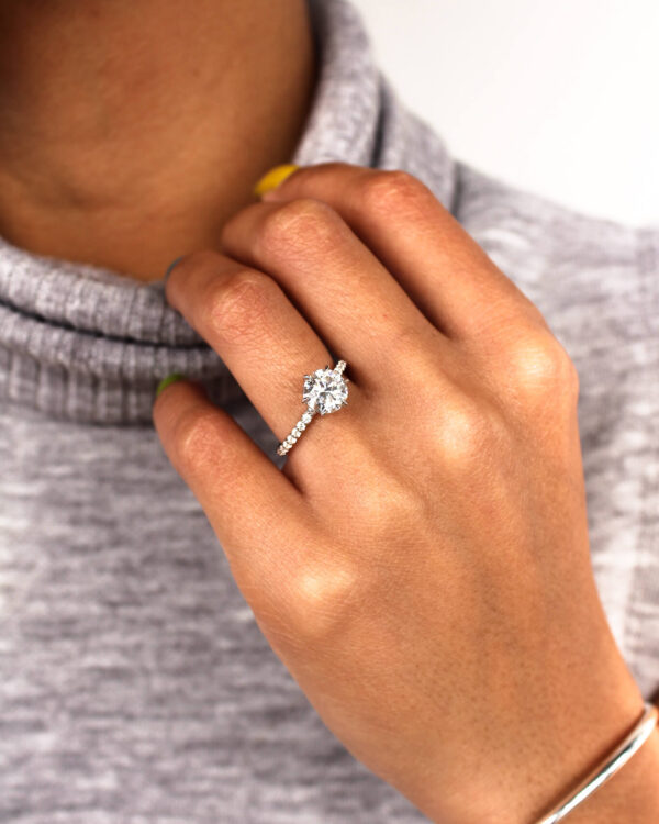 6 Claw Round Moissanite Pavè Engagement Ring