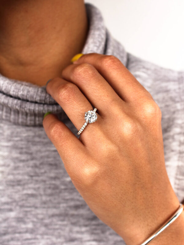 6 Claw Round Moissanite Pavè Engagement Ring