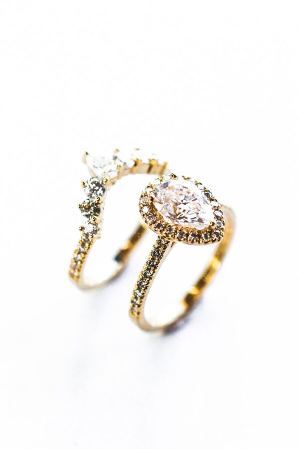 Pear And Marquise Halo Crown Moissanite Wedding Ring Set - Image 3
