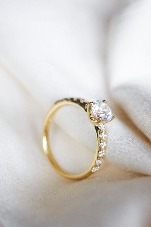 Round Moissanite Pave Ring 0.80ct - Image 3