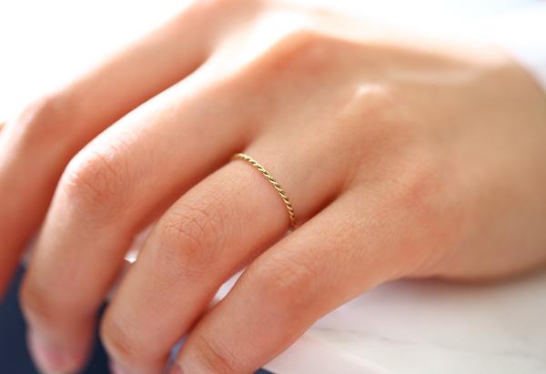Gold Twist Rope Wedding Band 1mm