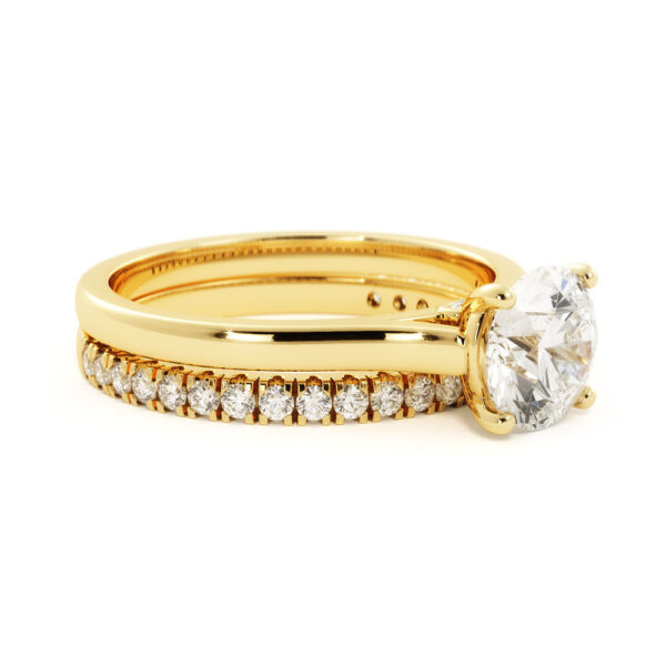 Round Moissanite Tapered Wedding Ring Set - Image 3