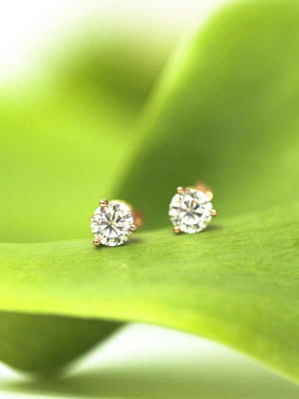 3 Claw Moissanite Stud Earrings