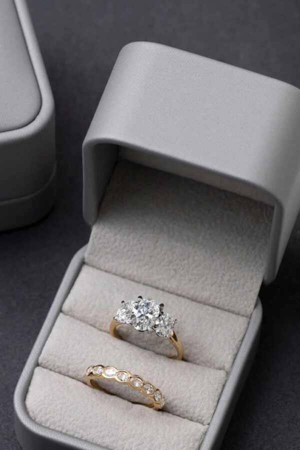 Bezel Oval Moissanite Wedding Ring