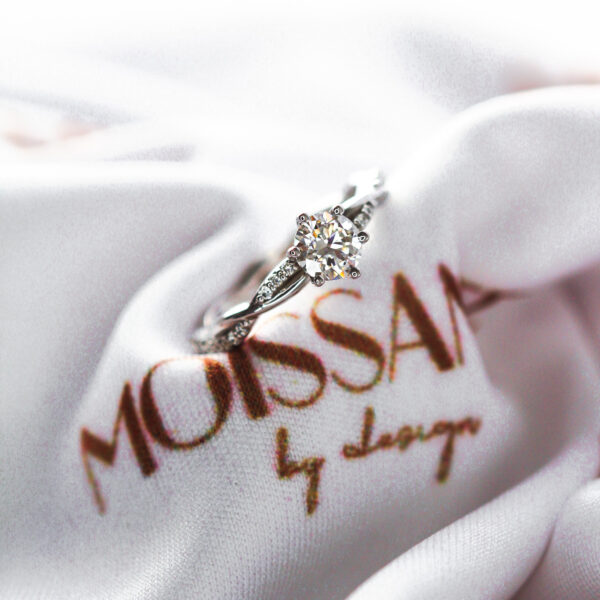 Round Twist Moissanite Engagement Ring
