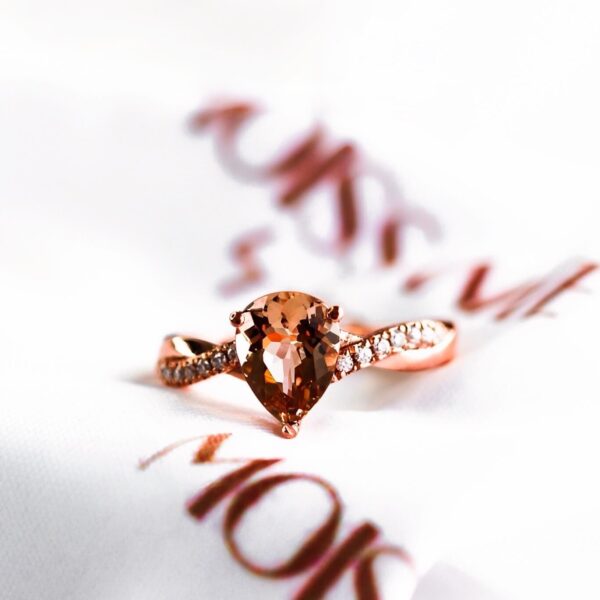 Pear Morganite Twist Band Ring