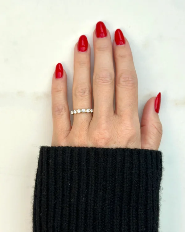 UProng Moissanite Eternity Band