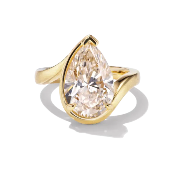 Pear Cut Engagement Ring