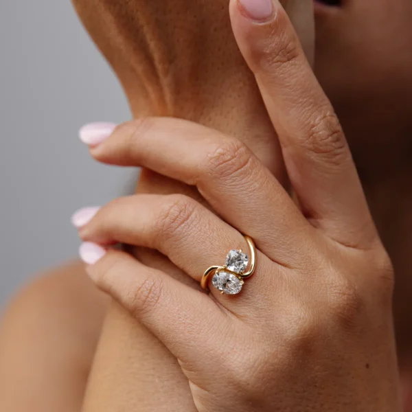 Oval And Cushion Toi et Moi Ring