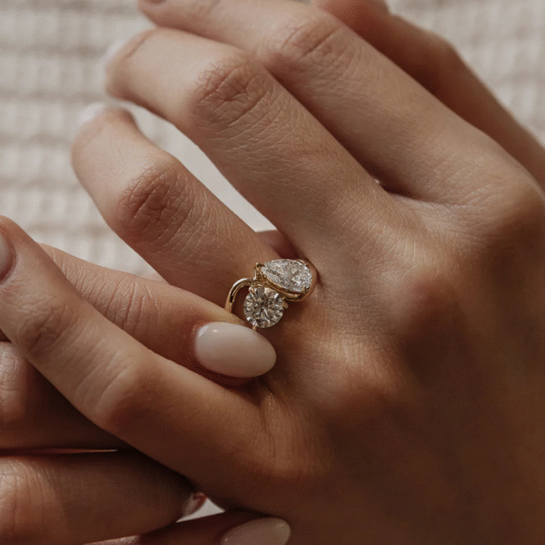 Pear and Round Toi et Moi Ring