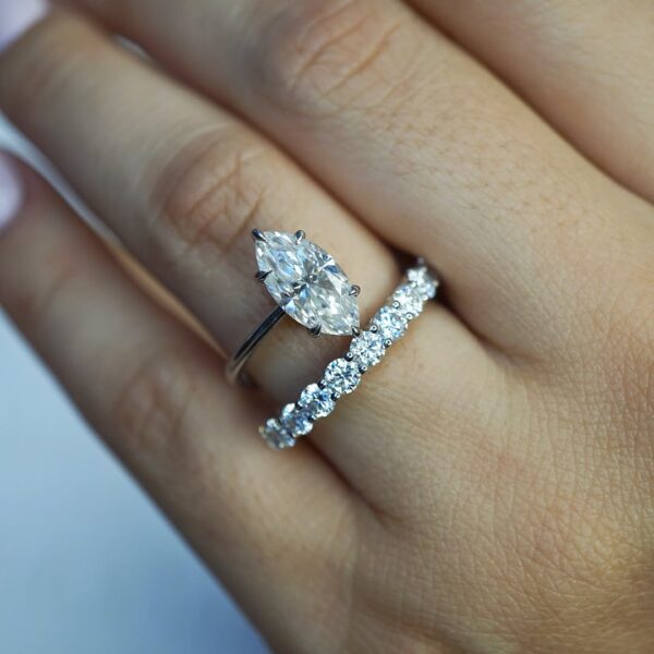 Marquise Moissanite Wedding Ring Set