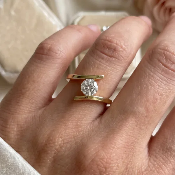 Solitaire bypass Engagement Ring engagement-rings-south-africa